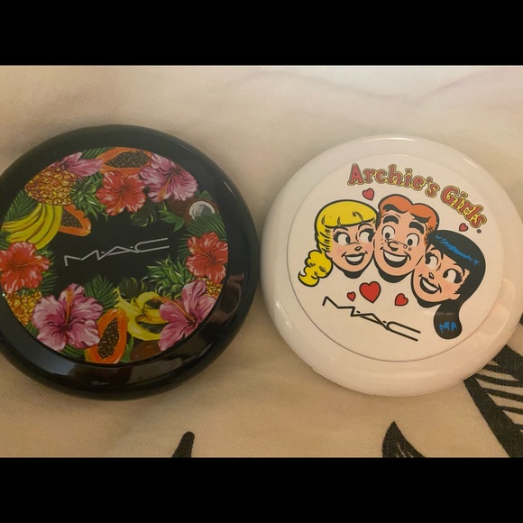 M.A.C blushes